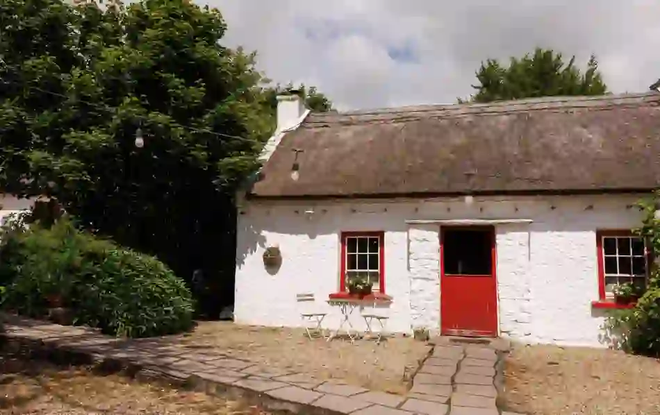 irelands-tearooms-coffee-time-kilmacrennan-county-donegal-v1