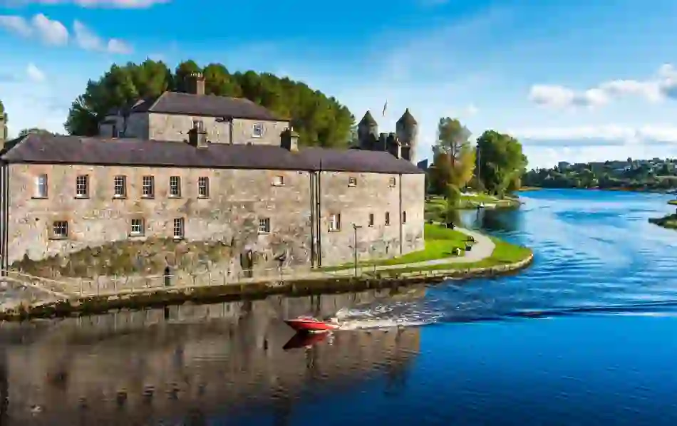 enniskillen-enniskillencastle-desktopv2
