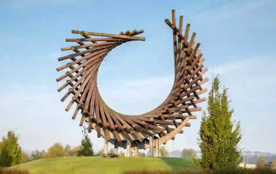 car-free-donegal-letterkenny-sculpture-county-donegal-v1