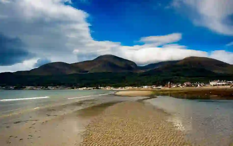 seven-surprising-trip-ideas-mourne-mountains-county-down-v1