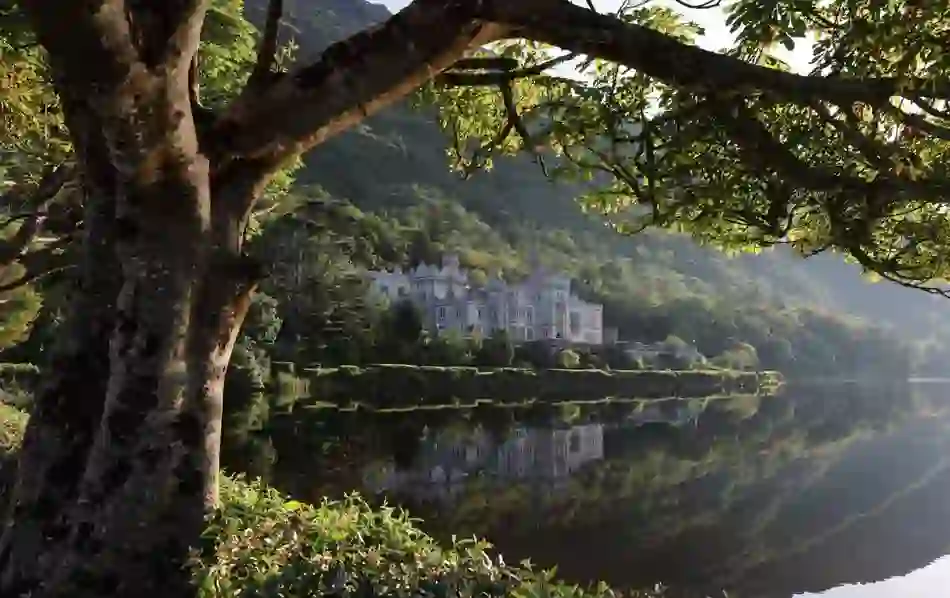 explorefromwestport-kylemoreabbey
