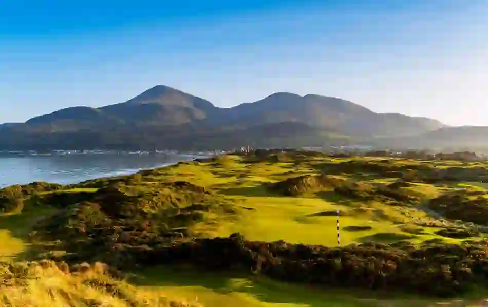 golf-in-belfast-and-beyond-royal-county-down-and-mourne-mountains-v1