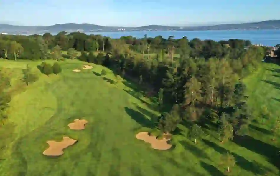 © Royal Belfast Golf Club