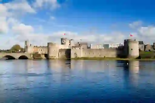 limerick-trip-king-johns-castle-inset