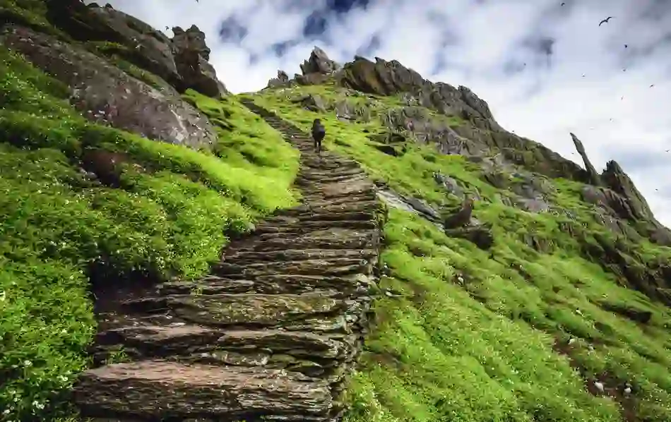 2weekcaravantrip-theskelligs
