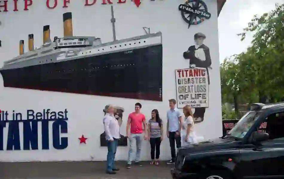 NI Black Taxi Tours, Belfast
