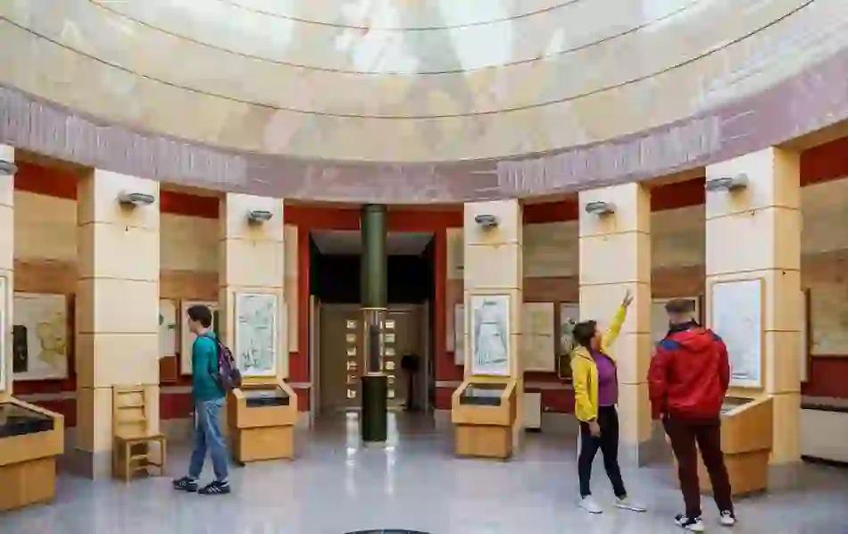 corlea-trackway-inside-visitor-centre-county-longford-v1