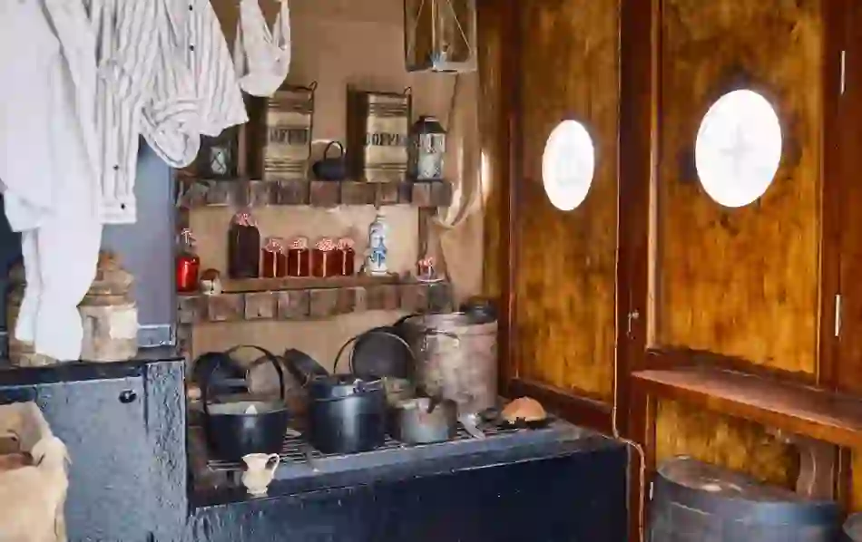 dunbrody-famine-ship-internal-county-wexford-inset-image-v1