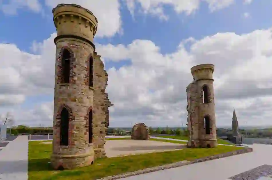 hill-of-the-o-neill-ranfurly-house-hero