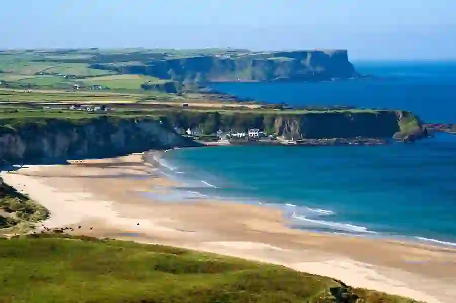 beach-near-ballintoy-county-antrim-small-hero-1