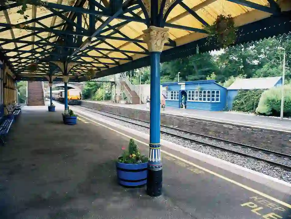 strip-three-malahide