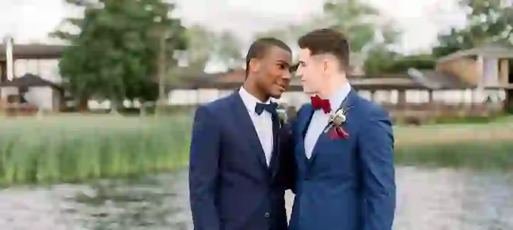 lgbt-weddings-guys-bg-a